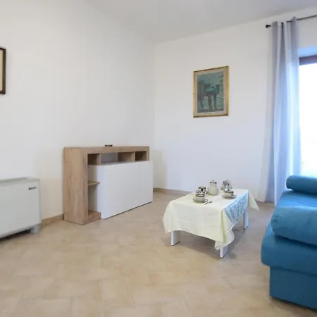 4 Bedroom Amazing In Holiday home