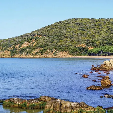 4 Bedroom Amazing In Holiday home *